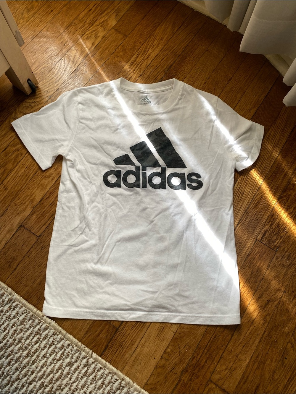 Adidas t shirt